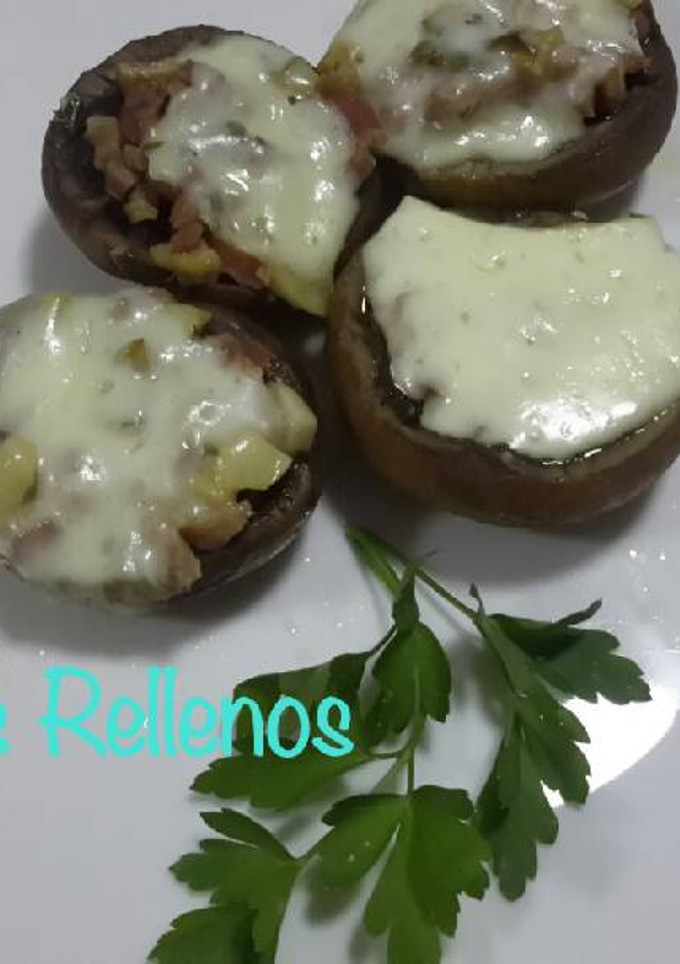 Una foto de Champiñones rellenos