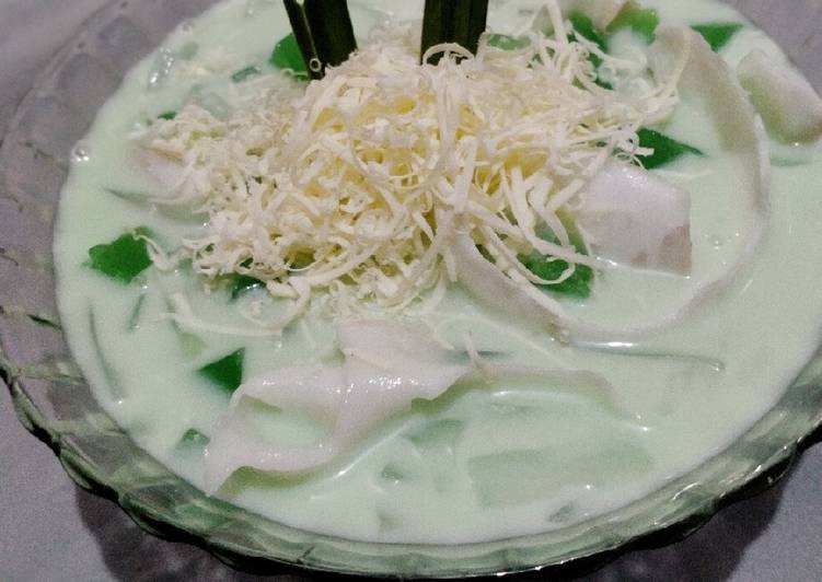 Bagaimana Membuat 53. Buko Pandan yang Lezat Sekali