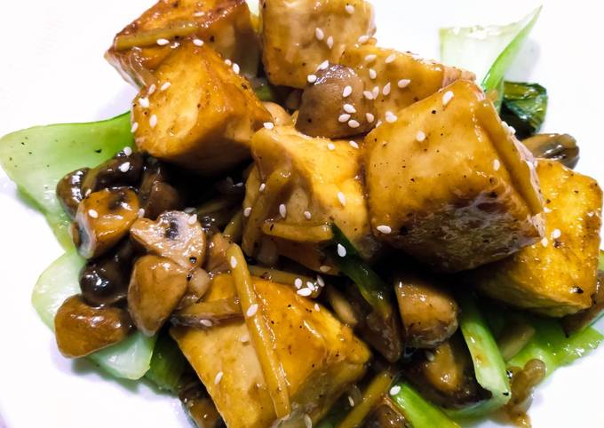 Recipe of Speedy Tofu and mushrooms in ginger and oyster sauce