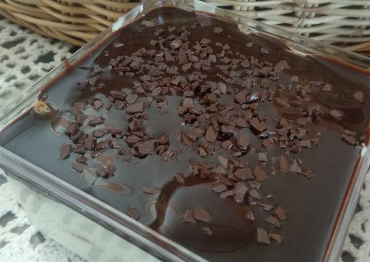 Eclair Cake