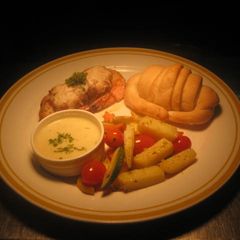 A picture of Seafood Croissant.