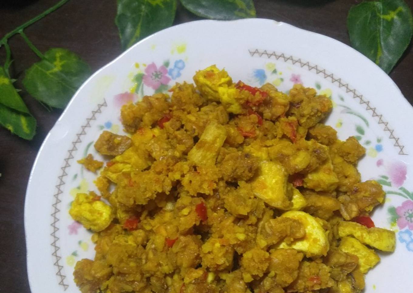 Tempe tahu bumbu kemiri