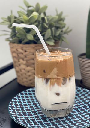 รูปของ Dalgona Coffee กาแฟเกาหลี