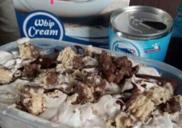 Ice cream toping nutella