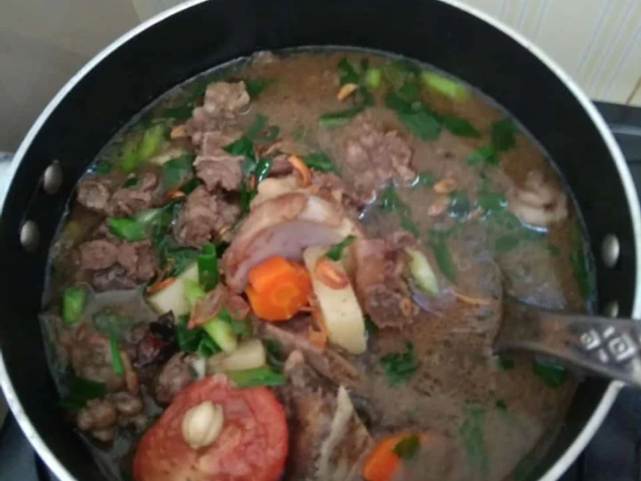 Cara Mudah Membuat Resep Sop tulang sapi yang Lezat Anti Ribet, Mantap