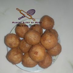 A picture of Yam Balls.