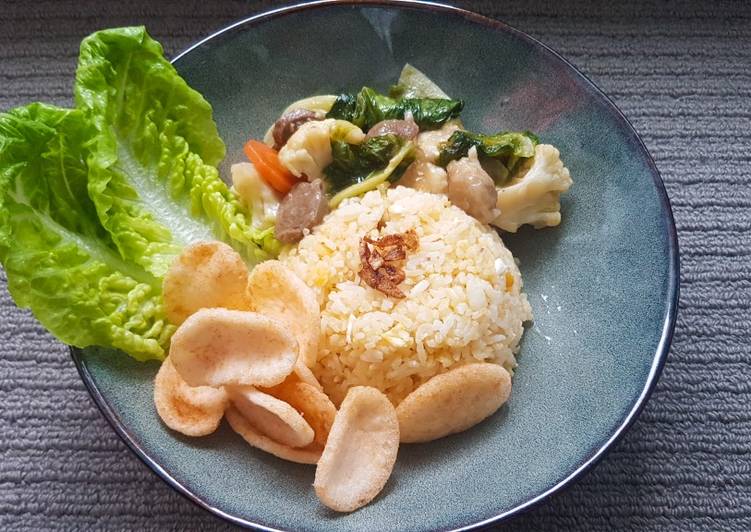 Stir Fried Veggies with Extra Leftover Chicken and Meatballs