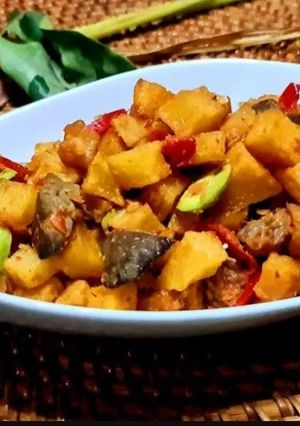Foto resep SAMBAL GORENG KENTANG KERING_ATI AMPELA mix PETAI 😋