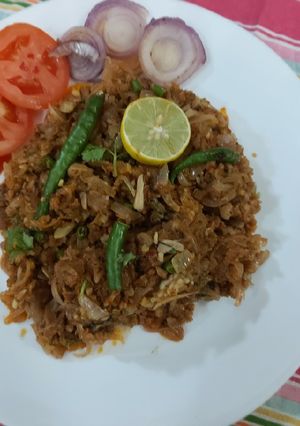 A picture of Mince do pyaza.