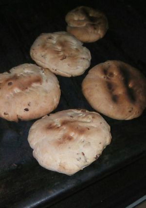 Una foto de Pan amasado: Choricillo y Cebolla