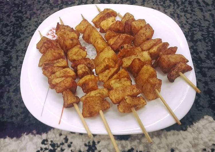 Steps to Prepare Favorite Aaloo Cubes On Sticks