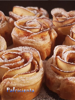 Una foto de Rosas de hojaldre y manzana