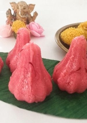 A picture of Strawberry Coconut Modak.