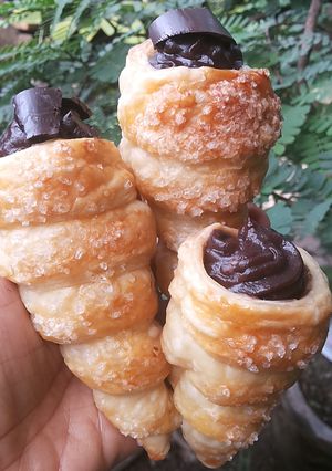 Foto resep Kue Cum-Cum Fla Coklat Homemade puff pastry