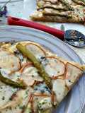 Pizza de Pera e queijo Azul com Nozes