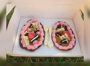 Una foto de Medios huevos de Pascua rellenos