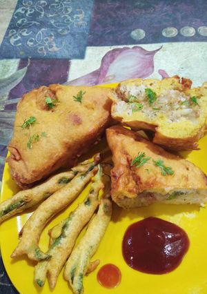 A picture of Bread chilli Pakoda.