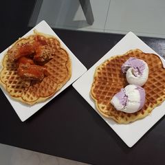A picture of Waffles Medley🤣.