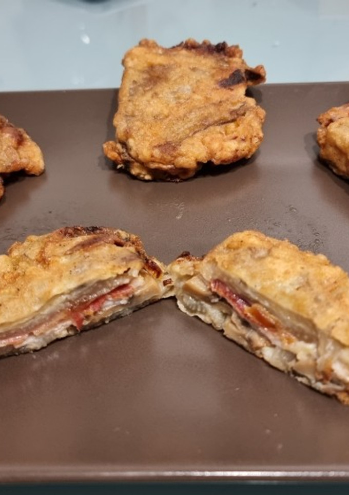 Una foto de Pencas rellenas con varios jamones, champiñones y mascarpone