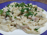 Macarrones con salsa blanca