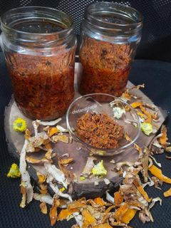 आवळा हळदीचे लोणचे (Awla Haldiche Lonche Recipe In Marathi) रेसिपी चे मुख्य फोटो