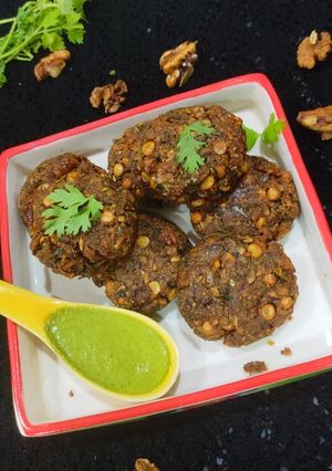 A picture of Walnut masala Vada.