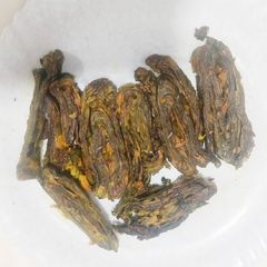 A picture of Aluvadi or Pathrode.