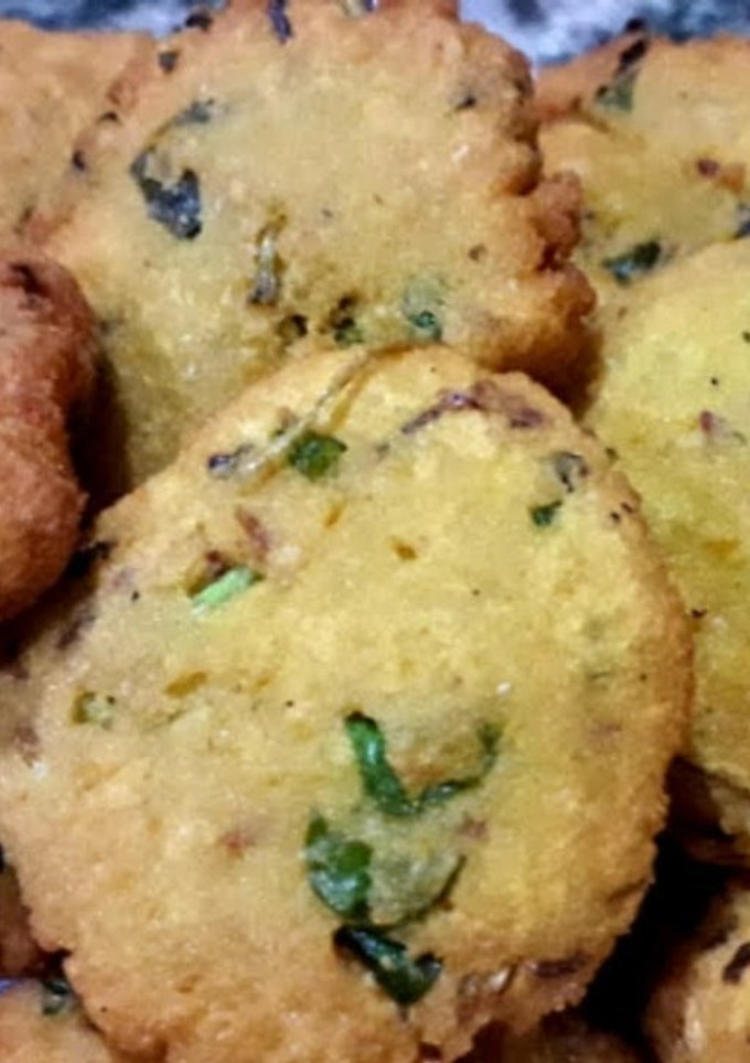 வெந்தயக்கீரை மசால் வடை | methi vada செய்முறை முக்கிய புகைப்படம்
