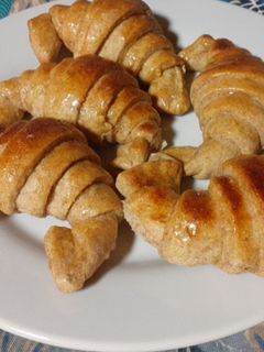 Una foto de Medialunas Integrales sin Manteca y sin Hojaldre🥐🥐