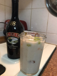 氣泡荔枝奶酒 的食譜成品照片