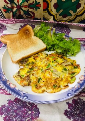 A picture of Mix vegetables omelette.