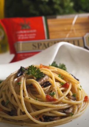 Foto resep Linguine Aglio Olio dengan Jamur