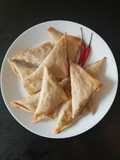 Samosa kentang kacang polong