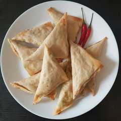 รูปของ Samosa kentang kacang polong