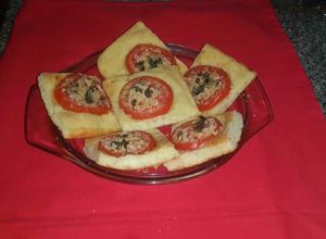 Una foto de Coca amb tomaquèt