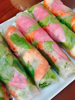 Hình của món Gỏi Cuốn Hoa Cỏ Mùa Hè.
