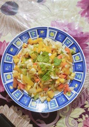 A picture of Greek salad.