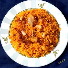 A picture of Pressure Cooker Chicken Biryani.