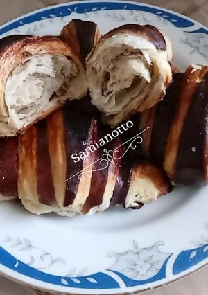 Une photo de Croissant Bicolore Cacao 🥐