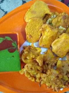 आलू की पकौड़ी (Aloo ki pakodi recipe in hindi) रेसिपी मुख्य फोटो