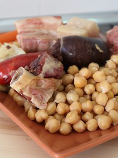 Una foto de Cocido Madrileño en olla express