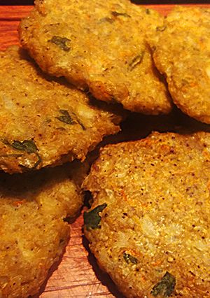 Foto de Hambúrguer de frango assado no forno