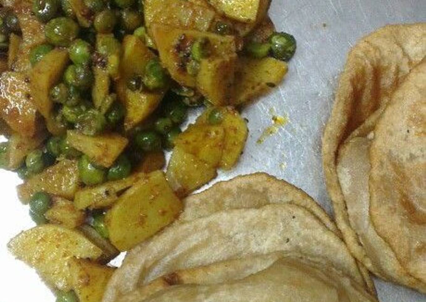 Dry aloo matar