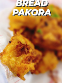A picture of Bread pakora.