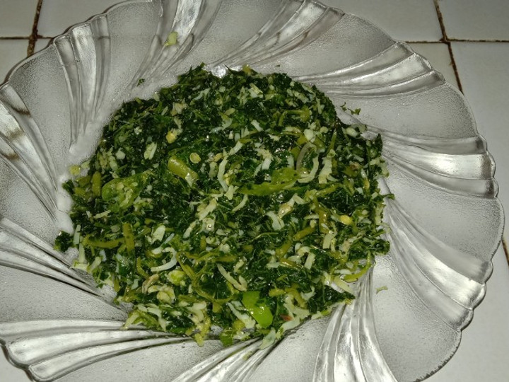 Bagaimana Menyiapkan Tumis Daun Pepaya + Teri Medan, Bisa Manjain Lidah