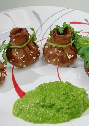 A picture of Farali potli.