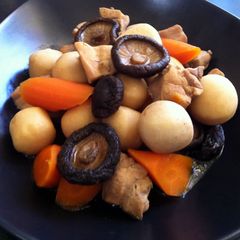A picture of Satoimo & Chicken ‘Nimono’.