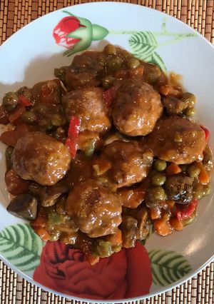 A picture of Garden-Style Meatballs.