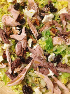 Una foto de Ensalada de perdiz en escabeche
