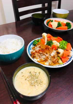 Una foto de Sopa de potaje de leche de papa🇺🇾🇯🇵じゃがいものミルクポタージュスープSabor suave